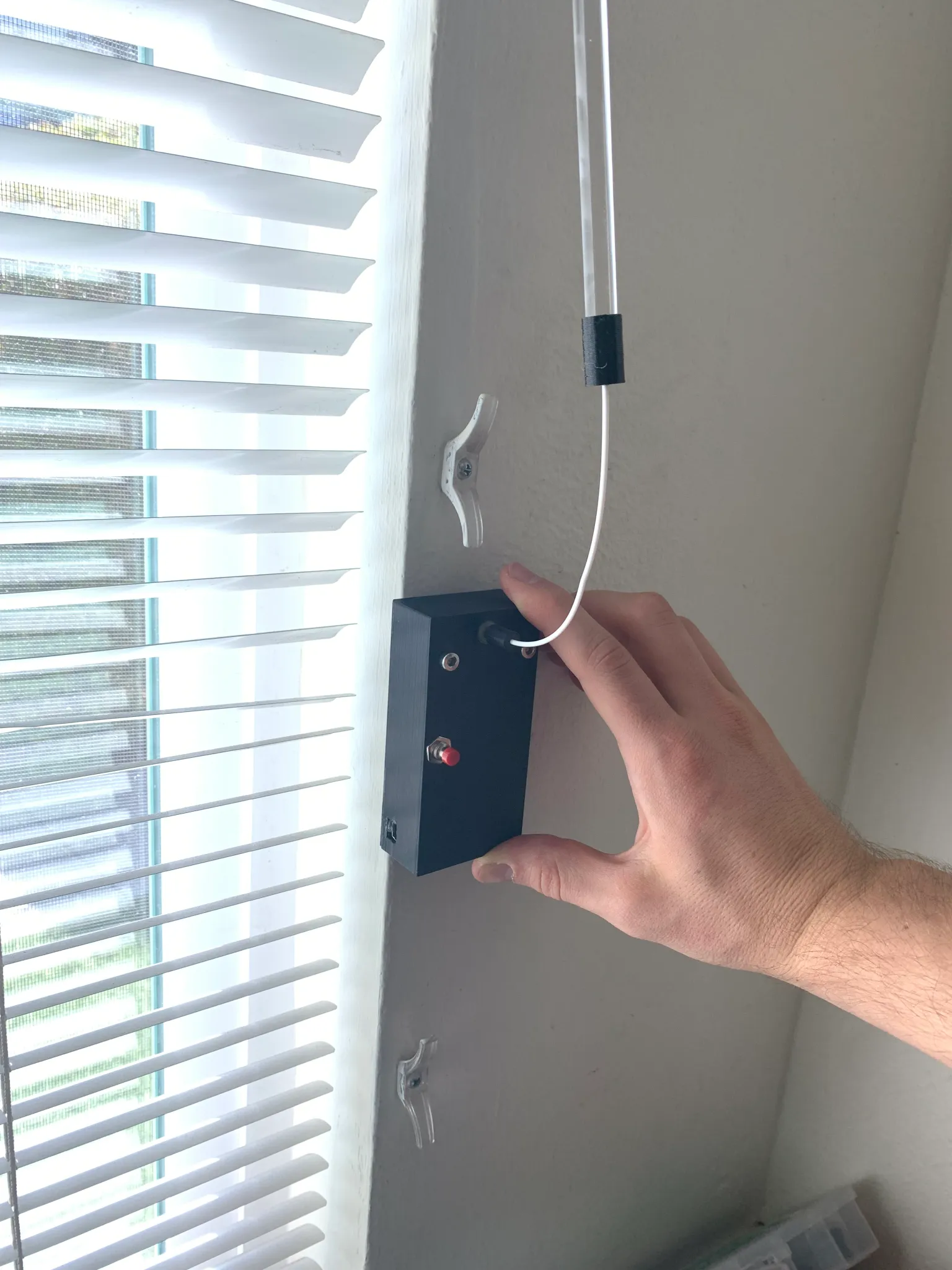 Automatic Blinds Opener